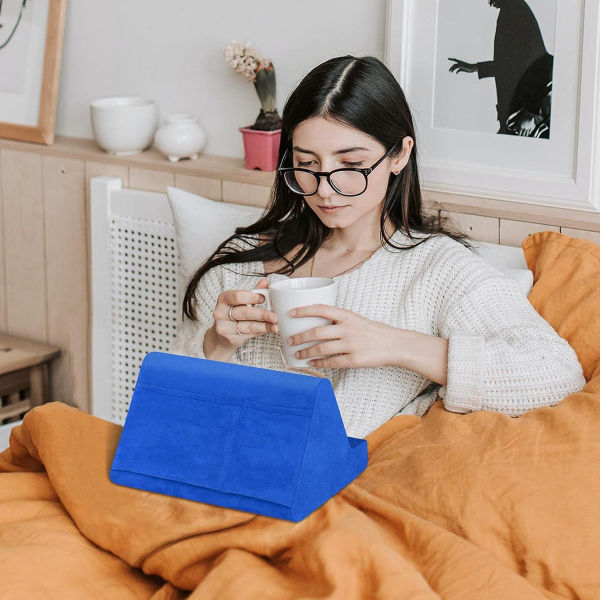 Soft Blues Electrical Blue Pillow Stand with Pocket - Lazy Holder for Bed Sofa with Adjustable Viewing Angle - Compatible with iPads Tablets eReaders Smartphones Books Magazines