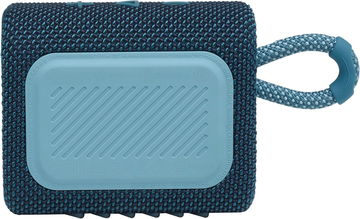 JBL Go 3 - Portable Mini Bluetooth Speaker, big audio and punchy bass, IP67 waterproof and dustproof, 5 hours of playtime, speaker for home, outdoor and travel (Blue)